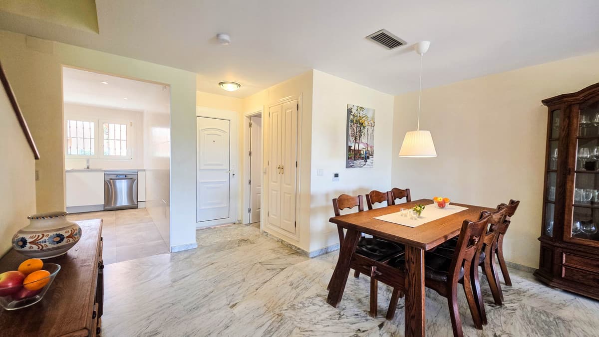 Townhouse in Manilva — photo 10 of 10