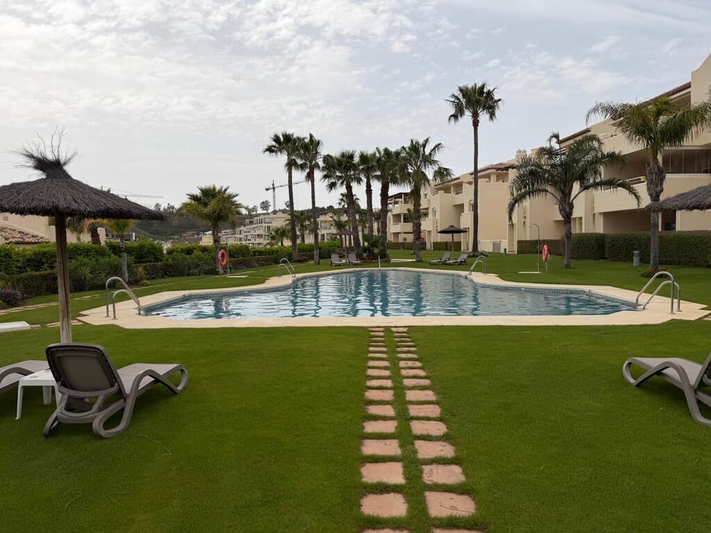 Middle Floor Apartment in Mijas Costa — photo 2 of 10