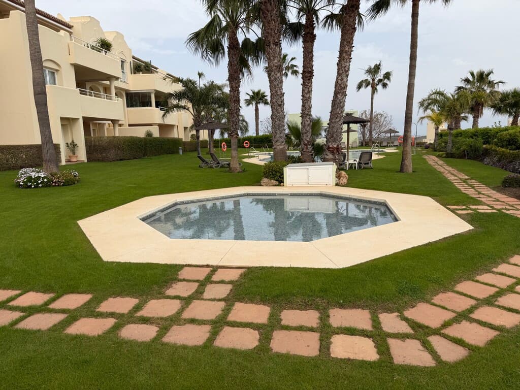 Middle Floor Apartment in Mijas Costa — photo 9 of 10