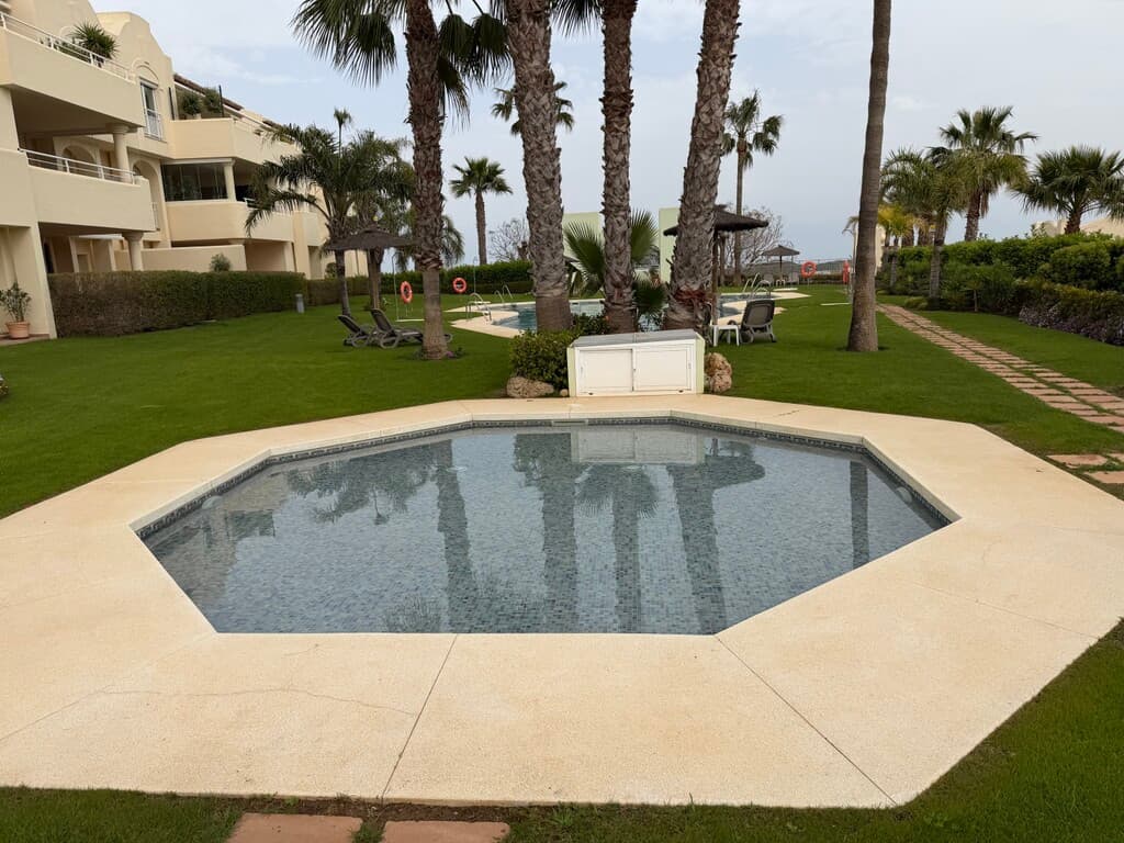 Middle Floor Apartment in Mijas Costa — photo 10 of 10