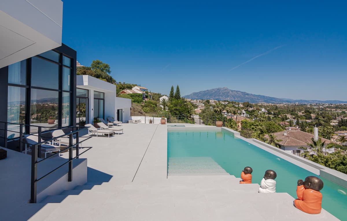 Detached Villa in Benahavís — photo 4 of 10
