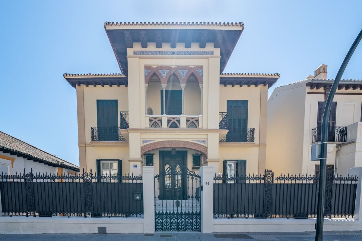 Penthouse Duplex in Monte Sancha — photo 1 of 10