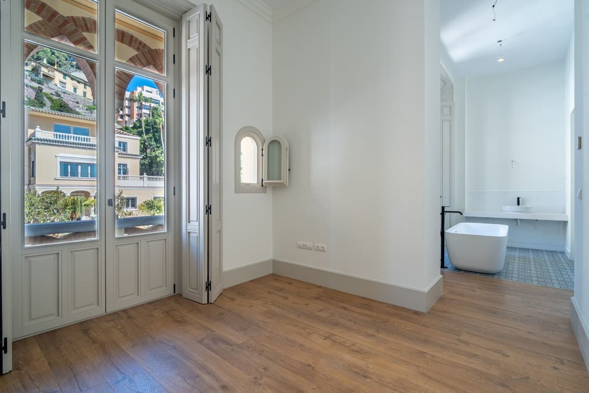 Penthouse Duplex in Monte Sancha — photo 10 of 10