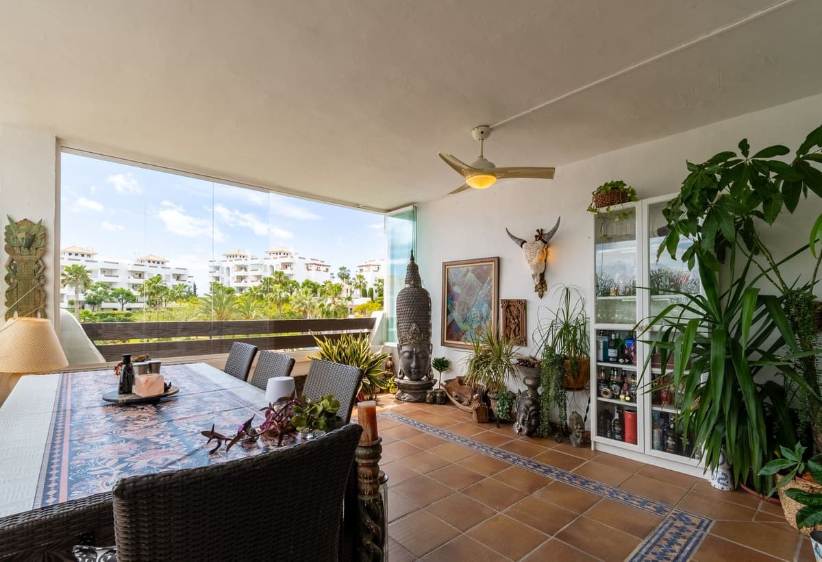 Middle Floor Apartment in Estepona — photo 10 of 10