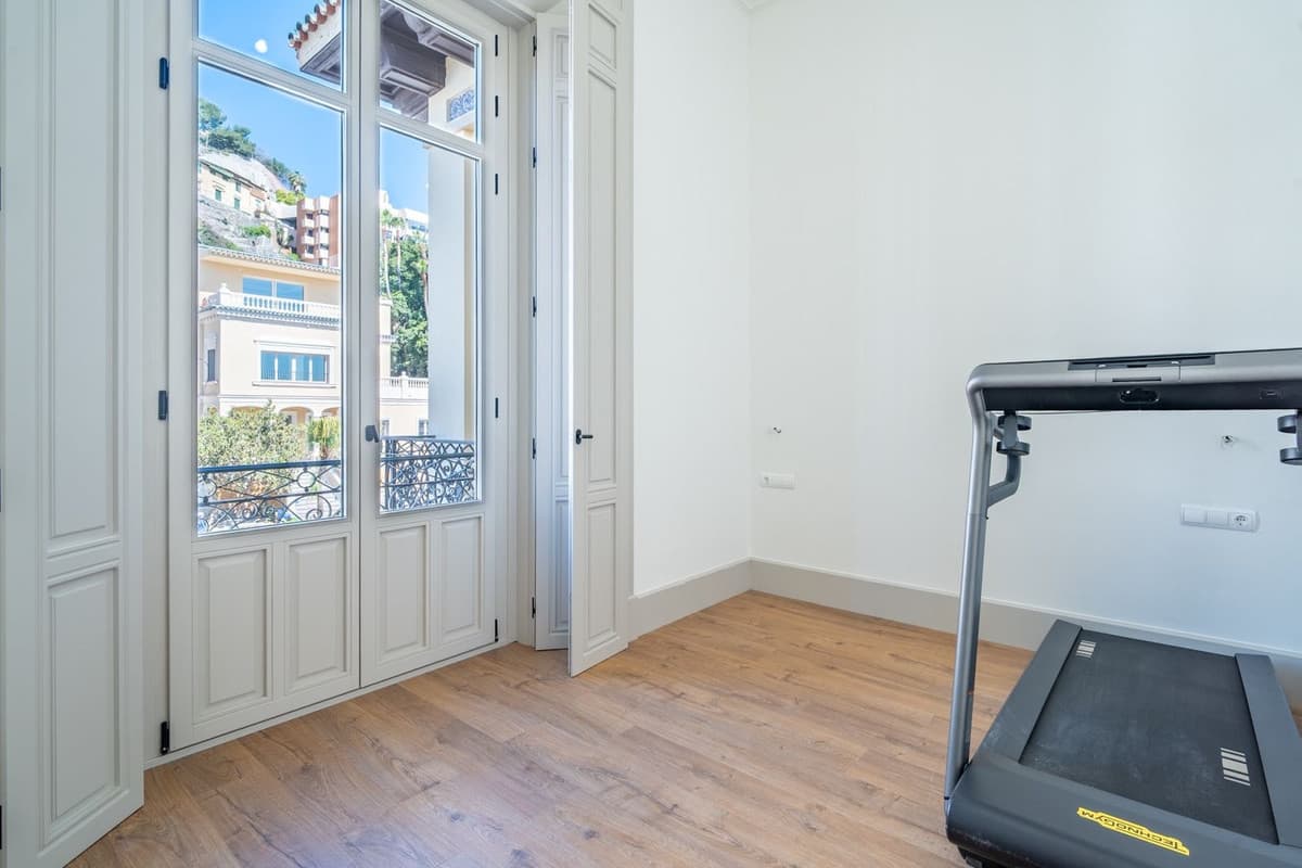 Penthouse Duplex in Monte Sancha — photo 7 of 10