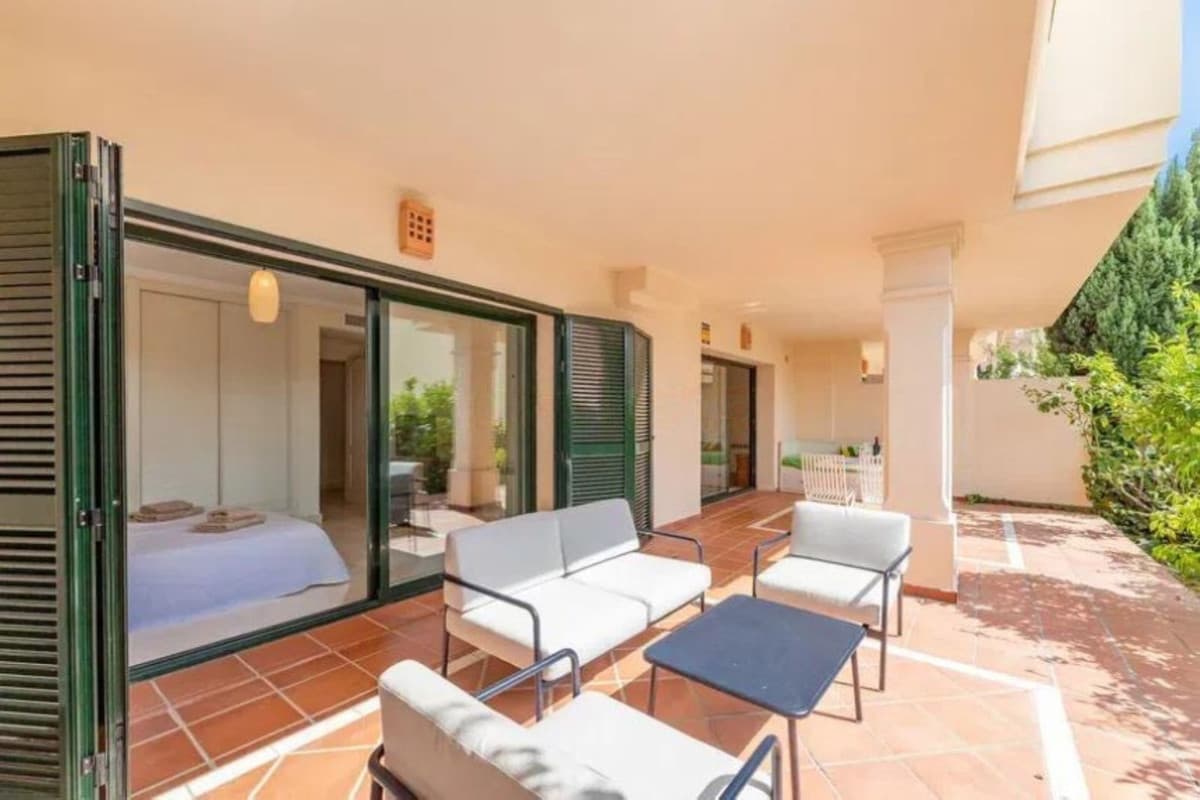 Middle Floor Apartment in Marbella — photo 7 of 10