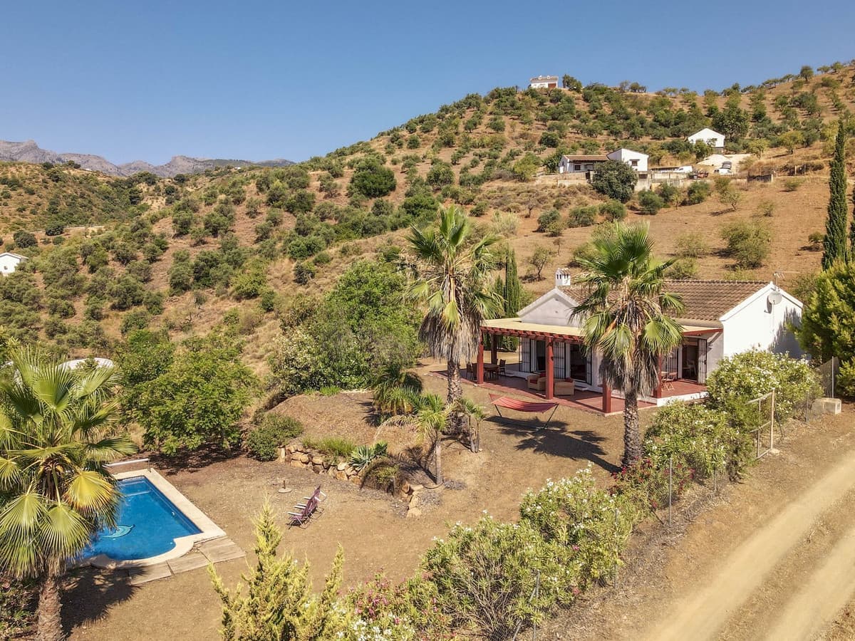 Detached Villa in Tolox — photo 2 of 10