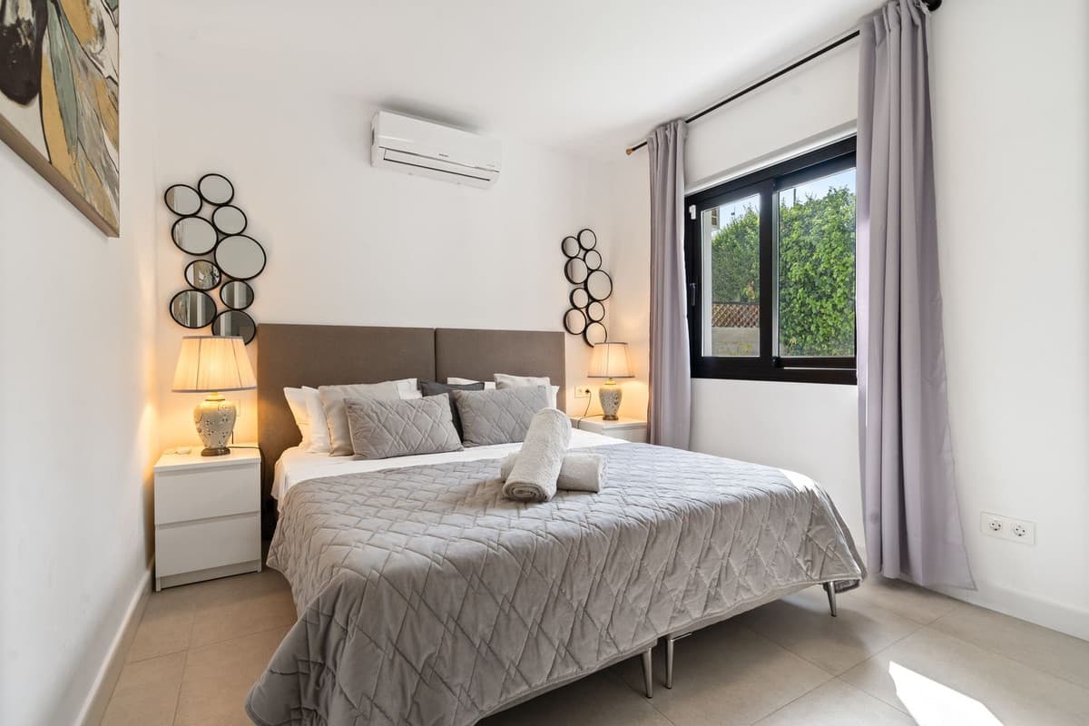 Detached Villa in Marbella — photo 9 of 10