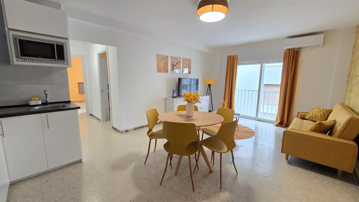 Ground Floor Apartment in Málaga — photo 1 of 10