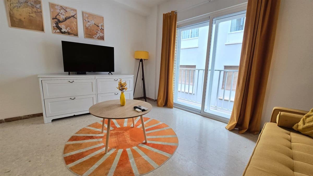 Ground Floor Apartment in Málaga — photo 7 of 10