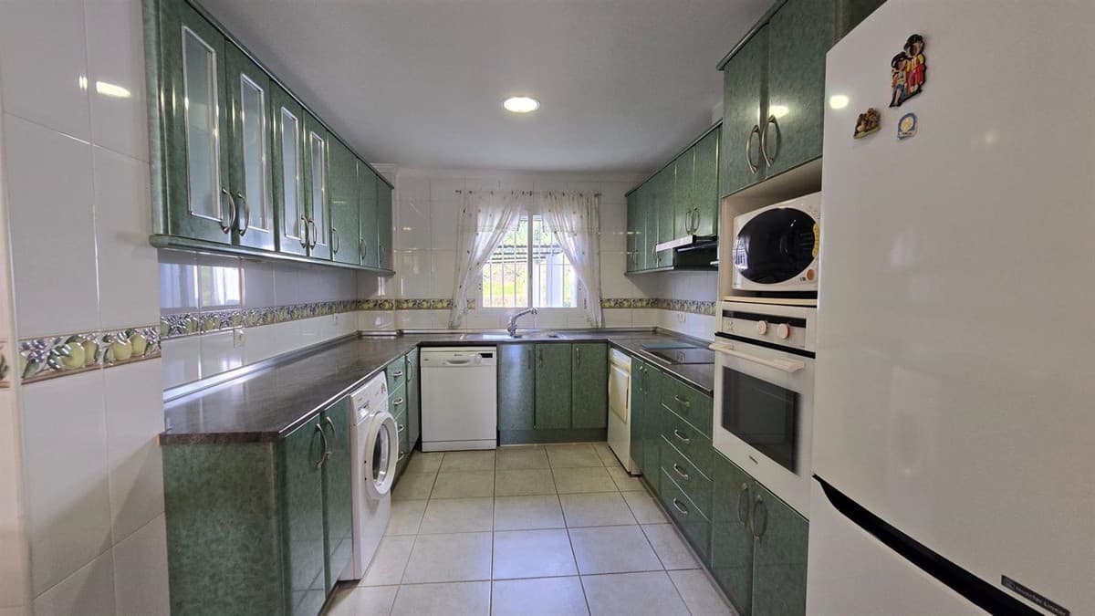 Ground Floor Apartment in La Quinta — photo 7 of 10