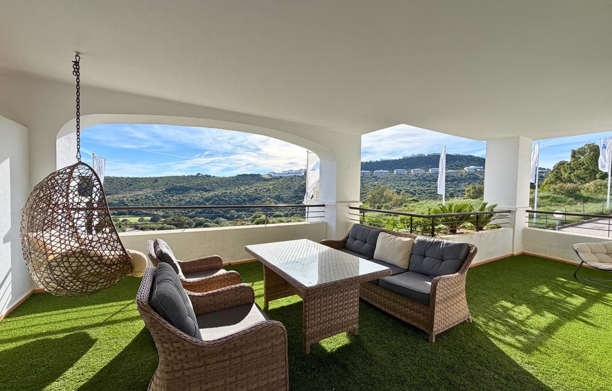 Middle Floor Apartment in Casares Playa — photo 1 of 10