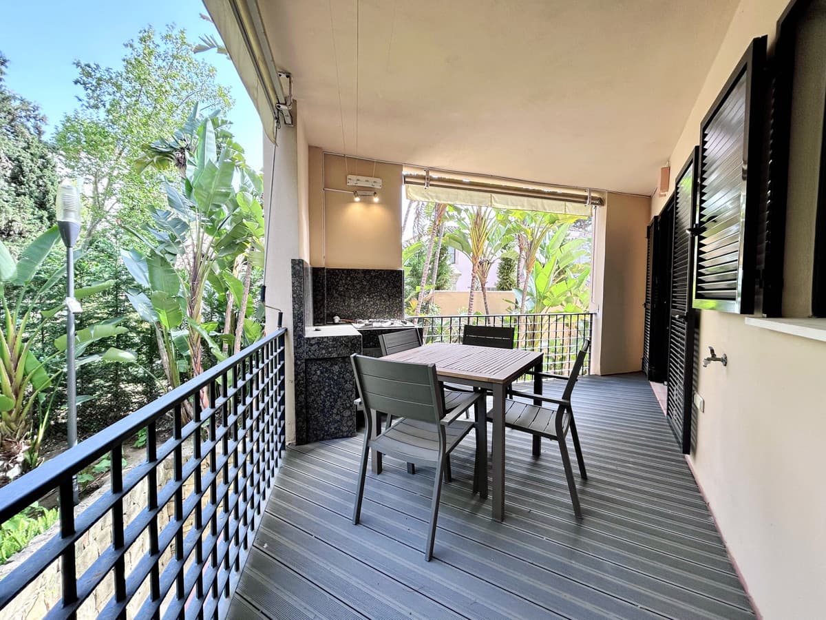 Middle Floor Apartment in Puerto Banús — photo 3 of 10