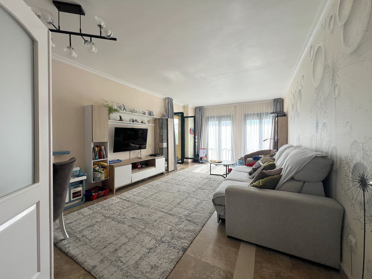 Middle Floor Apartment in San Pedro de Alcántara — photo 3 of 10