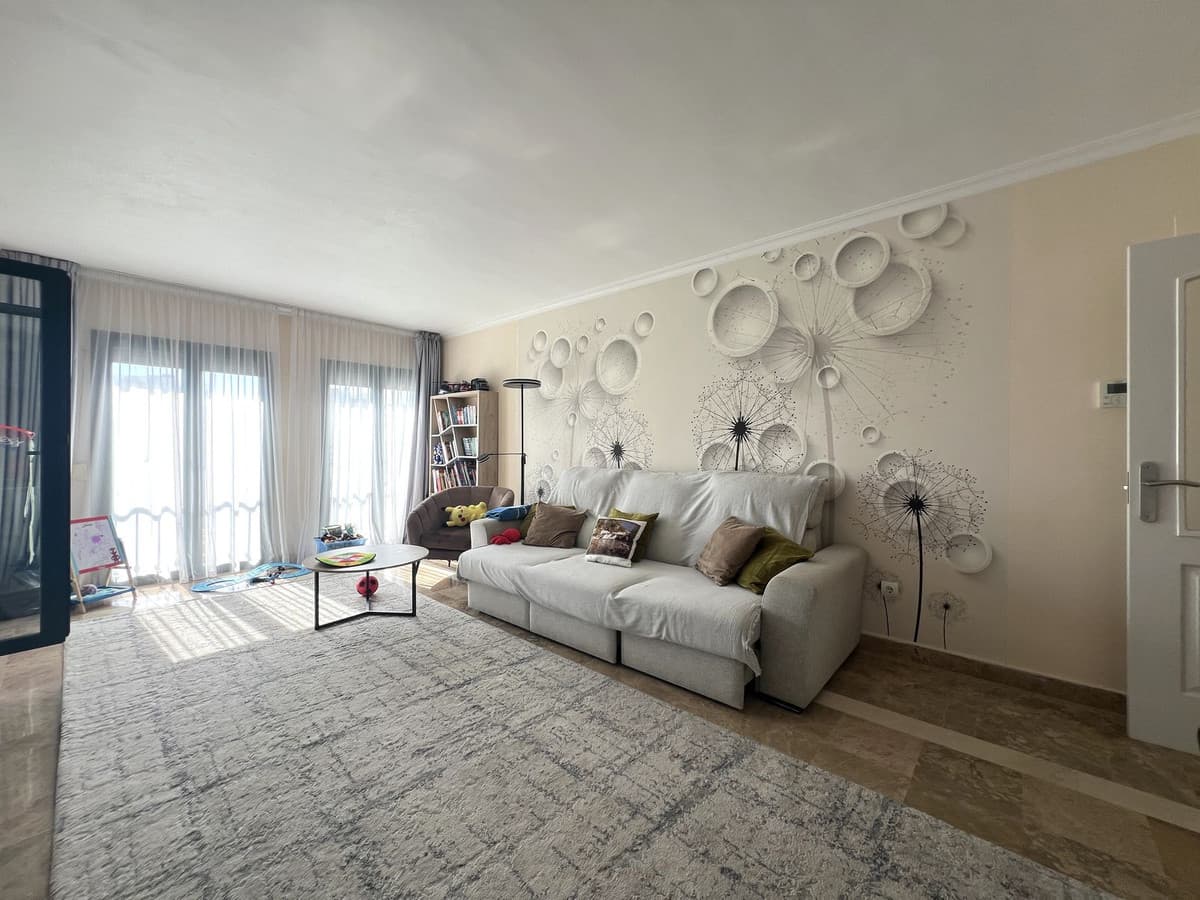 Middle Floor Apartment in San Pedro de Alcántara — photo 4 of 10