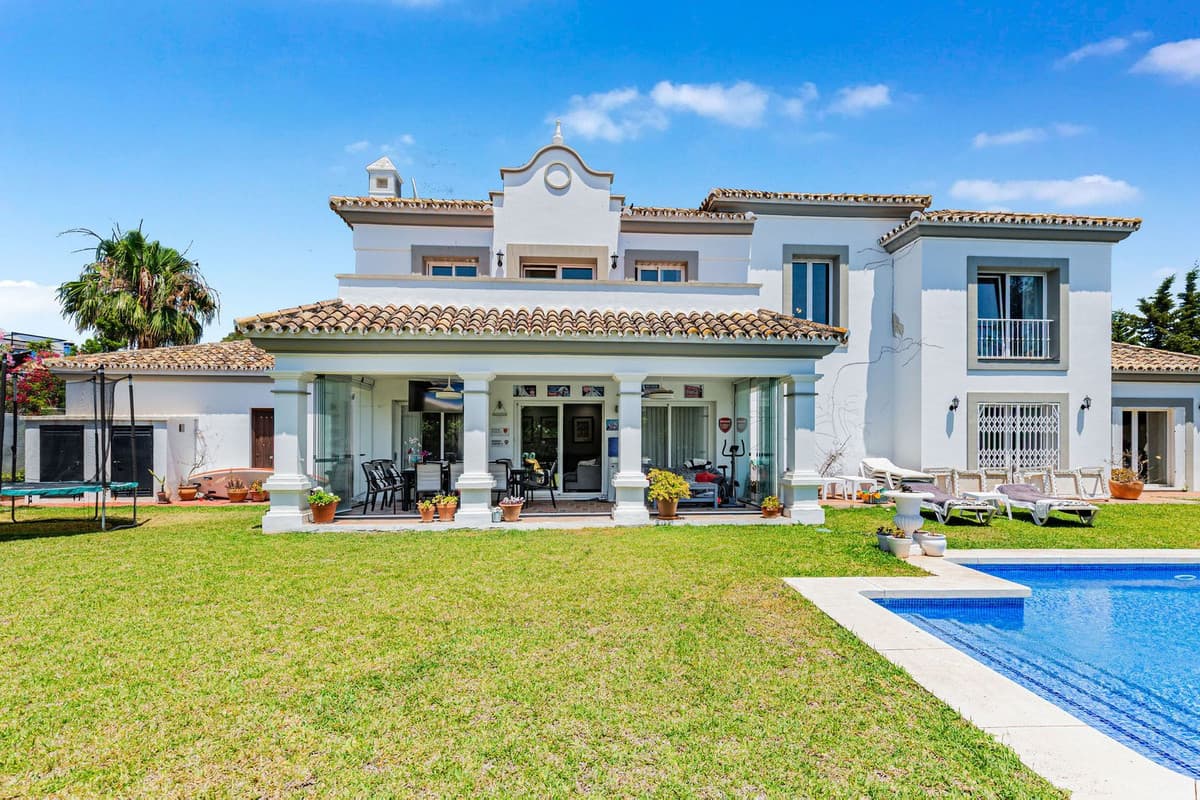 Detached Villa in Estepona — photo 7 of 10