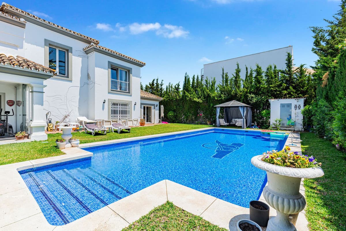 Detached Villa in Estepona — photo 8 of 10