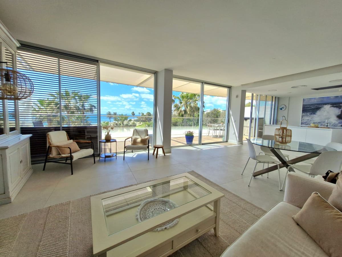 Middle Floor Apartment in Estepona — photo 8 of 10