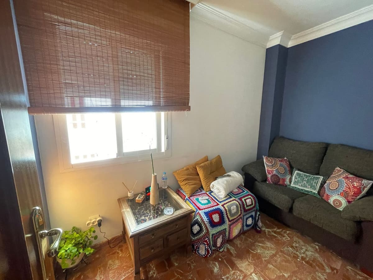 Top Floor Apartment in Estepona — photo 8 of 10