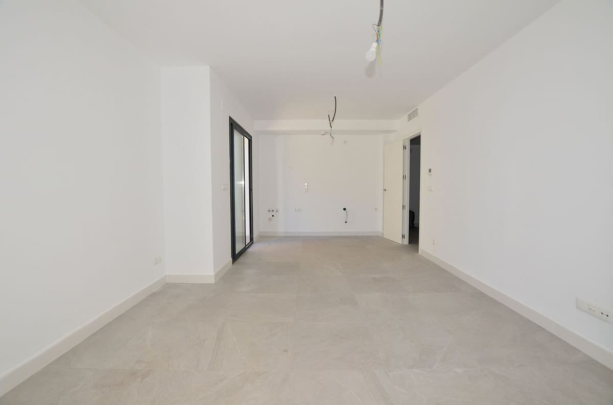 Middle Floor Apartment in Fuengirola — photo 6 of 10
