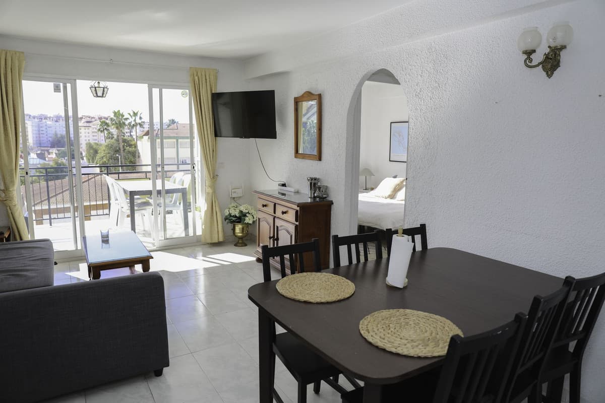 Middle Floor Apartment in Los Boliches — photo 3 of 10