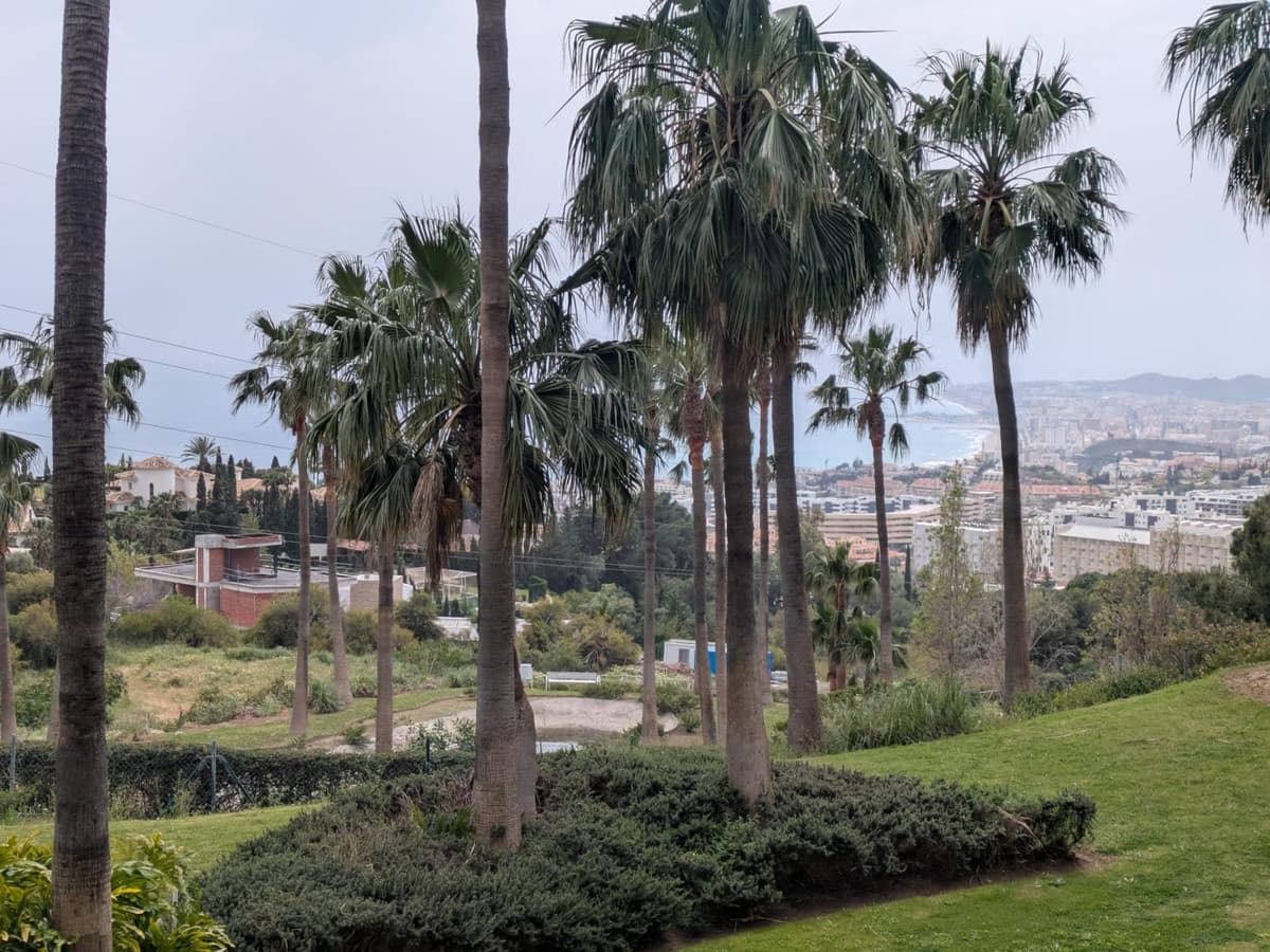 Middle Floor Apartment in Benalmadena — photo 2 of 10