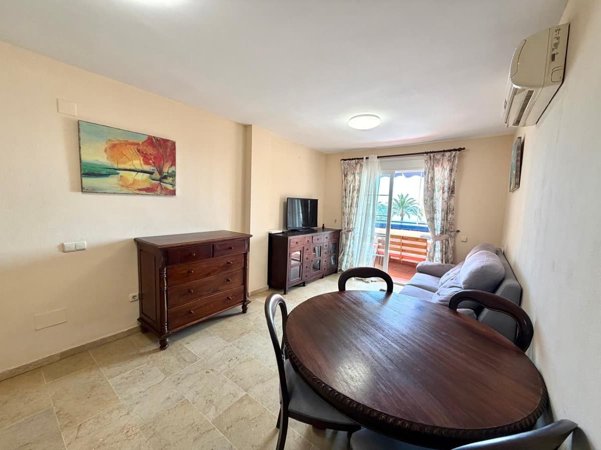 Middle Floor Apartment in Benalmadena — photo 8 of 10