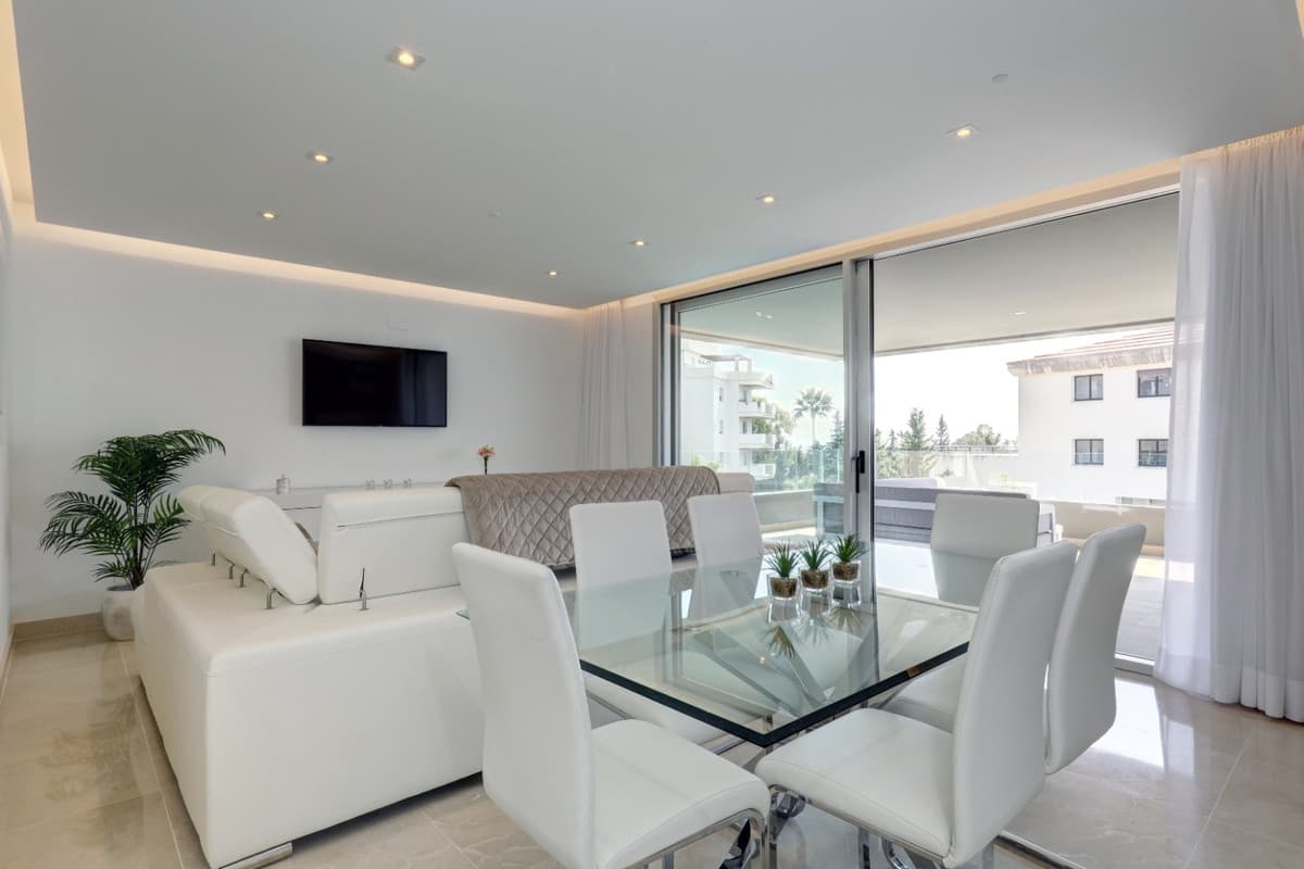 Penthouse in Nueva Andalucía — photo 5 of 10