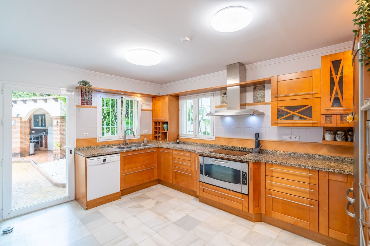 Detached Villa in Mijas Golf — photo 2 of 10