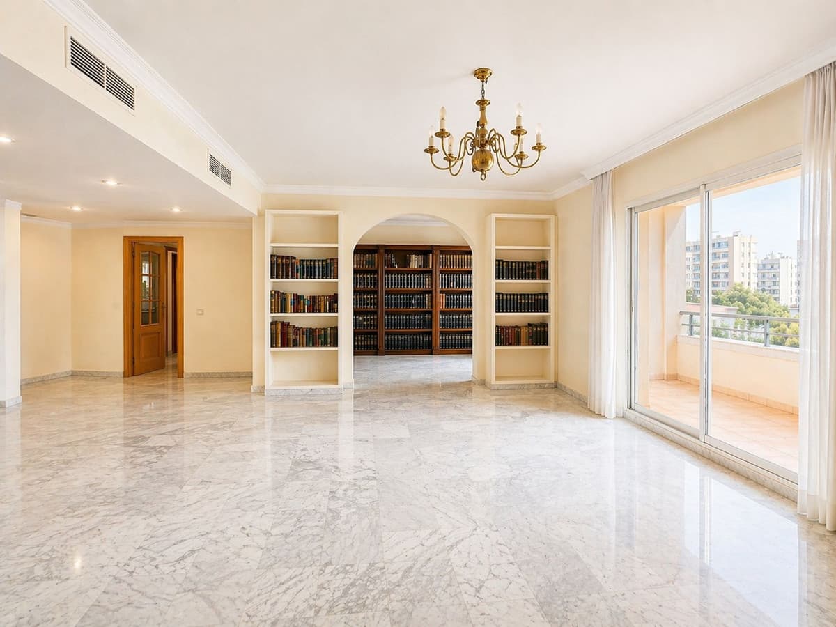 Middle Floor Apartment in Marbella — photo 4 of 10