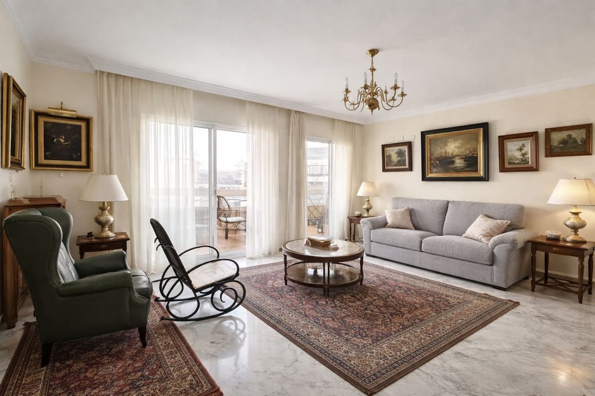 Middle Floor Apartment in Marbella — photo 5 of 10