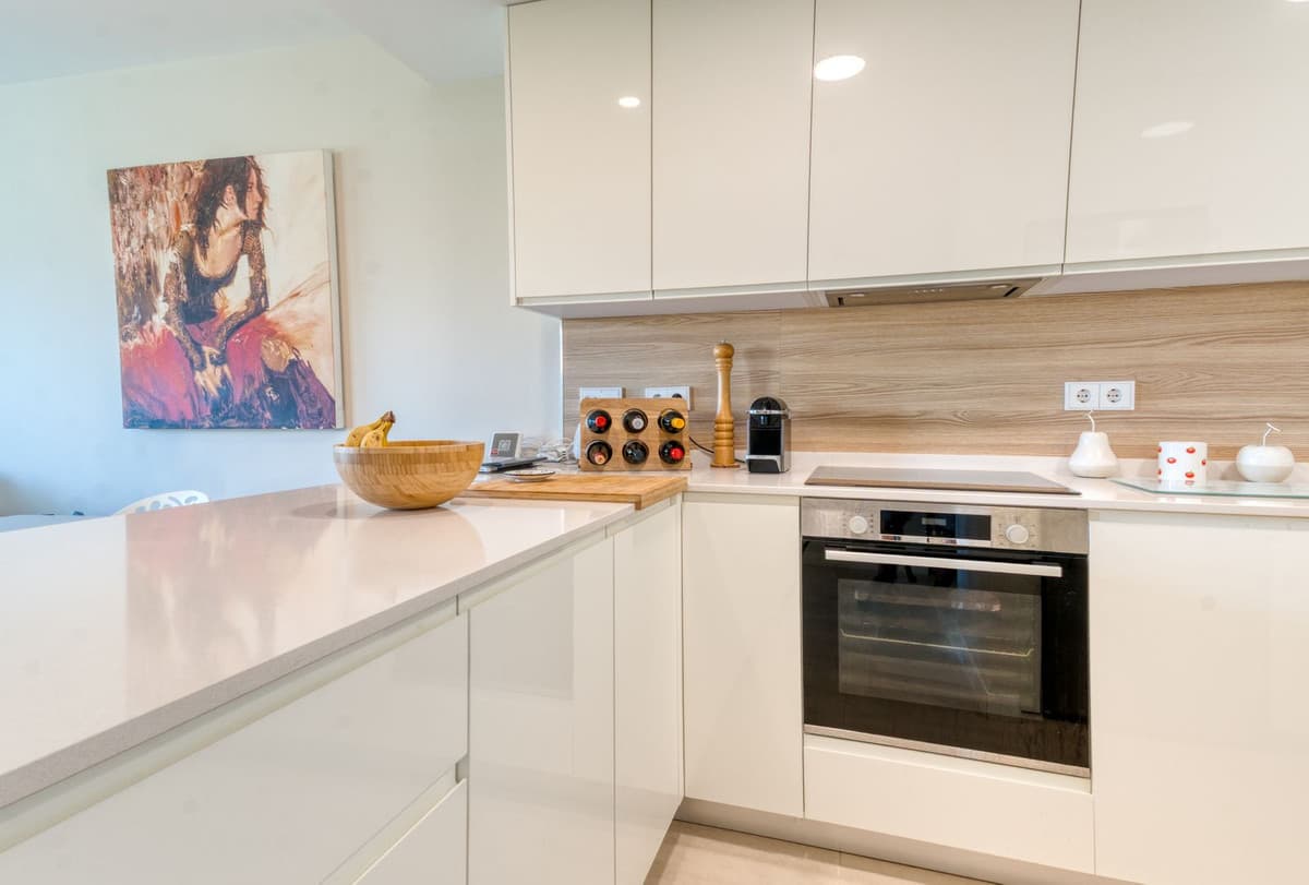 Middle Floor Apartment in Estepona — photo 6 of 10