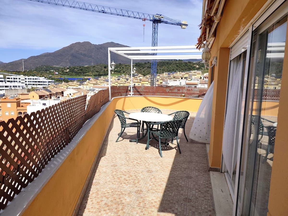 Penthouse in Estepona — photo 4 of 10