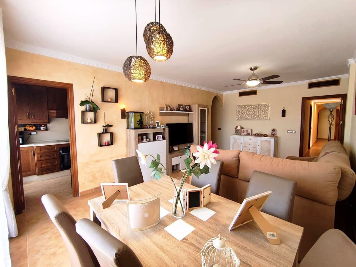 Penthouse in Estepona — photo 6 of 10