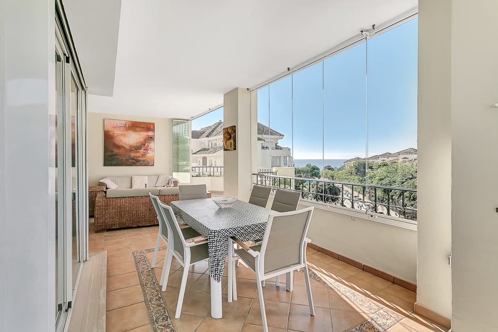 Middle Floor Apartment in Marbella — photo 9 of 10