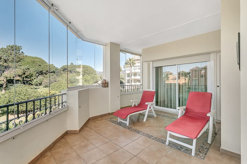 Middle Floor Apartment in Marbella — photo 10 of 10
