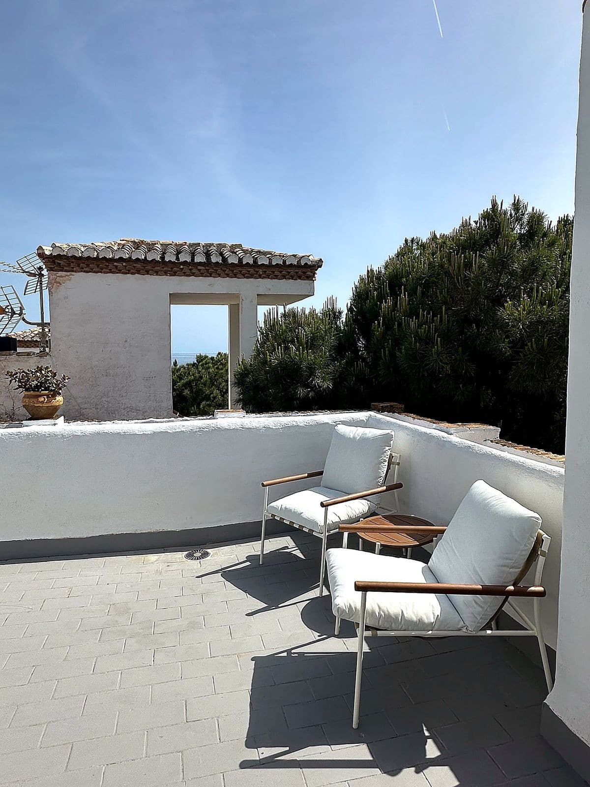 Top Floor Apartment in Calahonda — photo 4 of 10