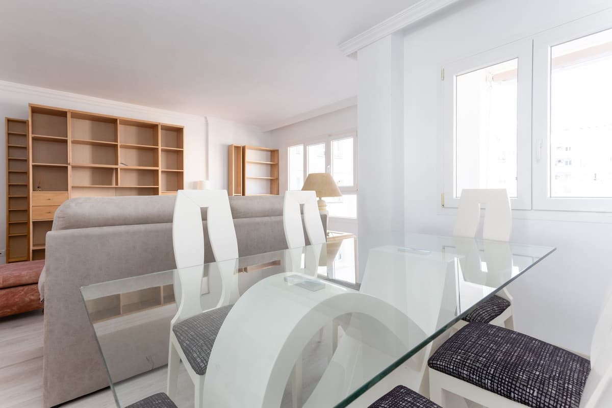 Middle Floor Apartment in La Campana — photo 6 of 10