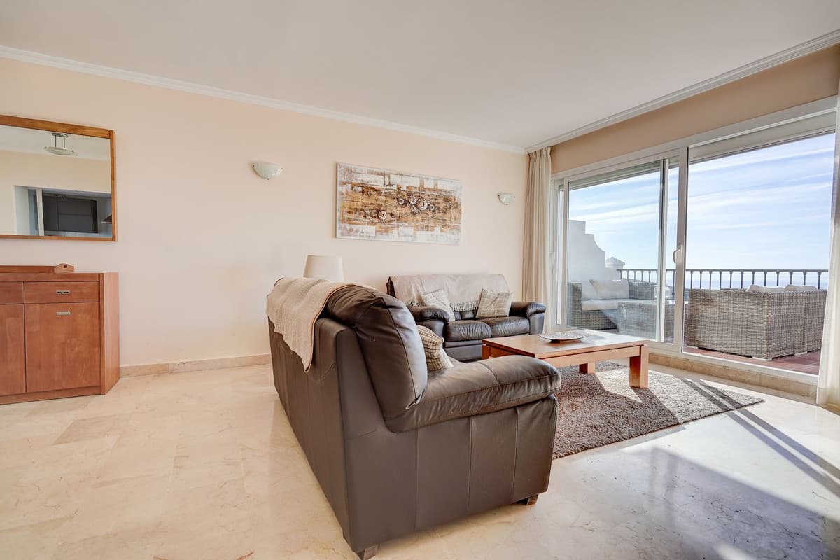 Penthouse in Calahonda — photo 5 of 10