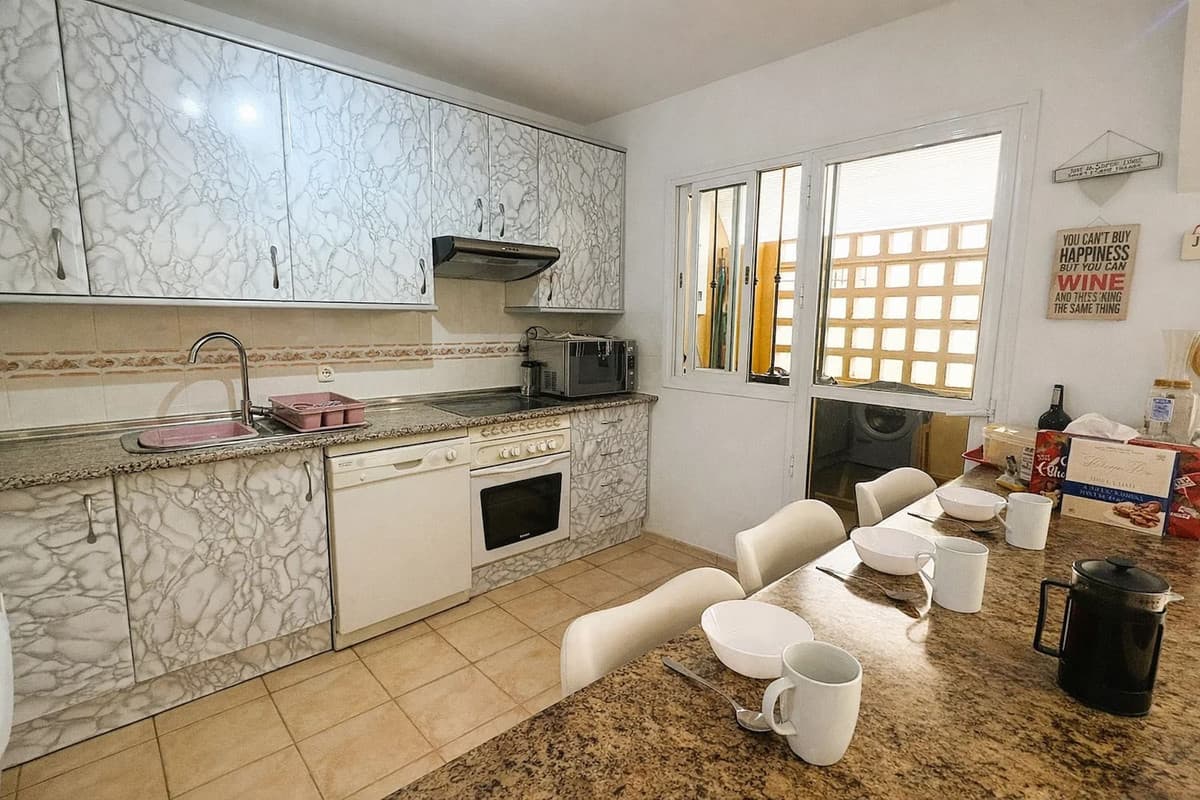 Townhouse in Manilva — photo 8 of 10