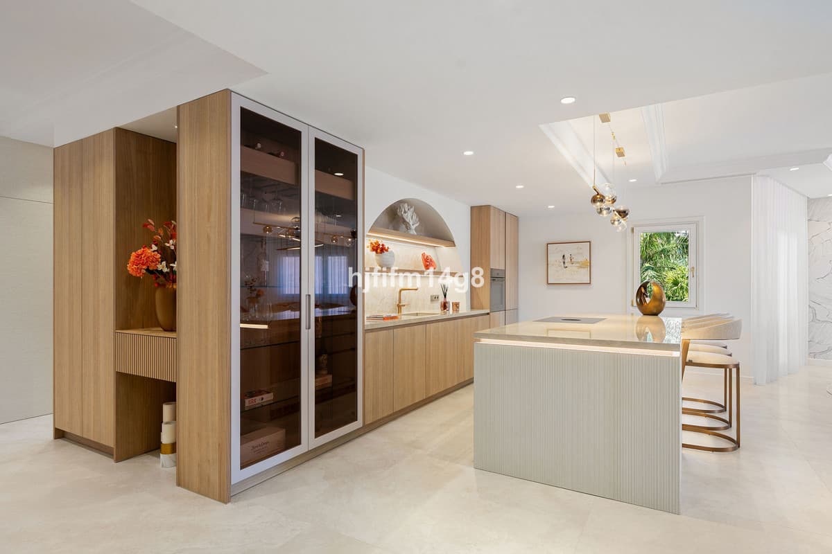 Penthouse Duplex in Estepona — photo 7 of 10