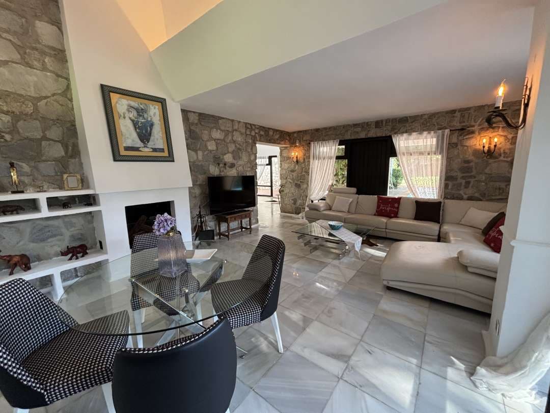 Detached Villa in Marbella — photo 6 of 10