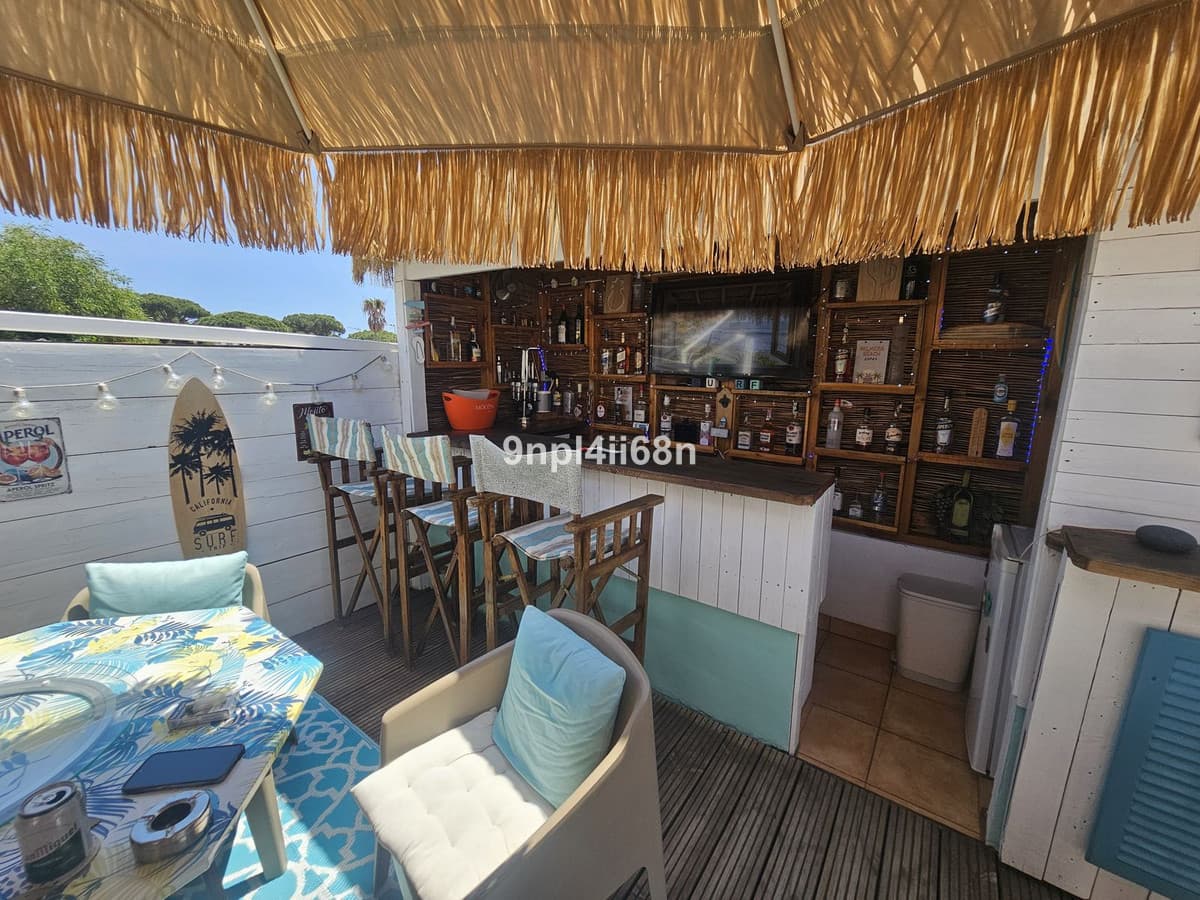 Detached Villa in Calypso — photo 2 of 10