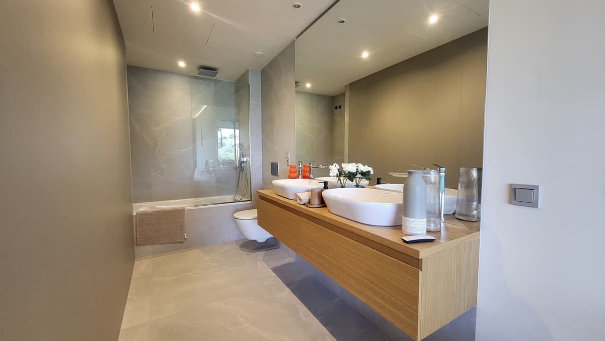 Ground Floor Apartment in Higueron — photo 4 of 10