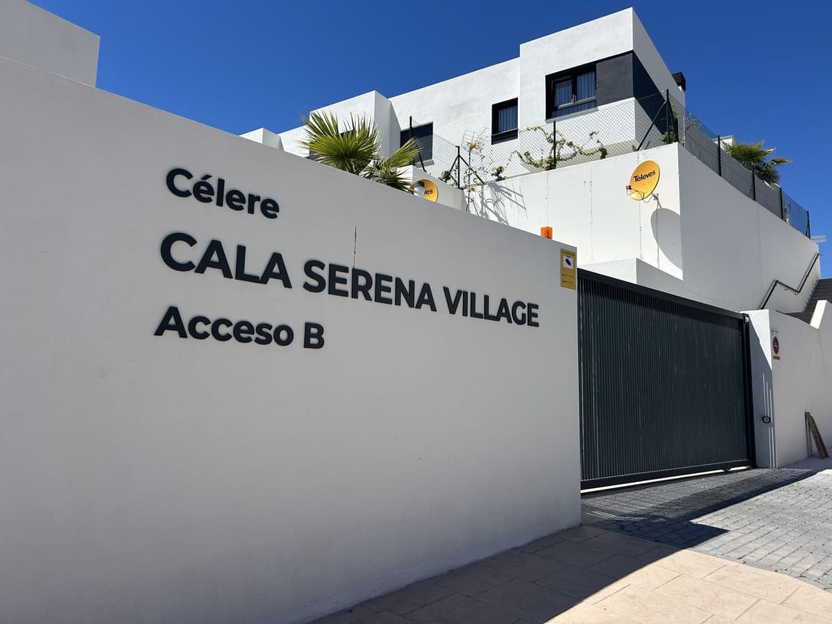 Townhouse in La Cala de Mijas — photo 2 of 10