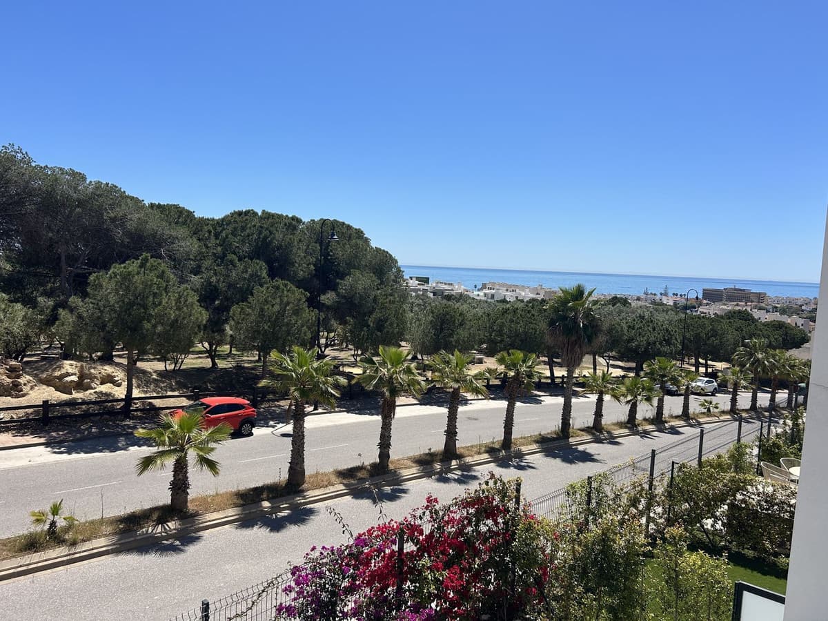 Townhouse in La Cala de Mijas — photo 3 of 10