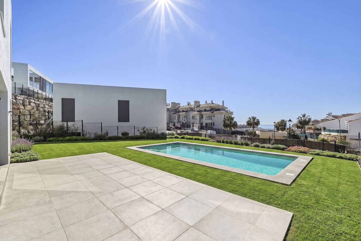 Detached Villa in Mijas Costa — photo 2 of 10