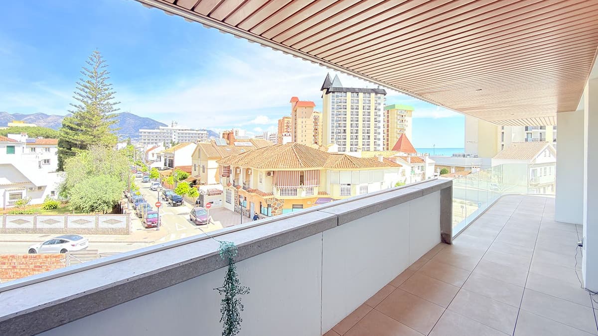 Middle Floor Apartment in Fuengirola — photo 3 of 10