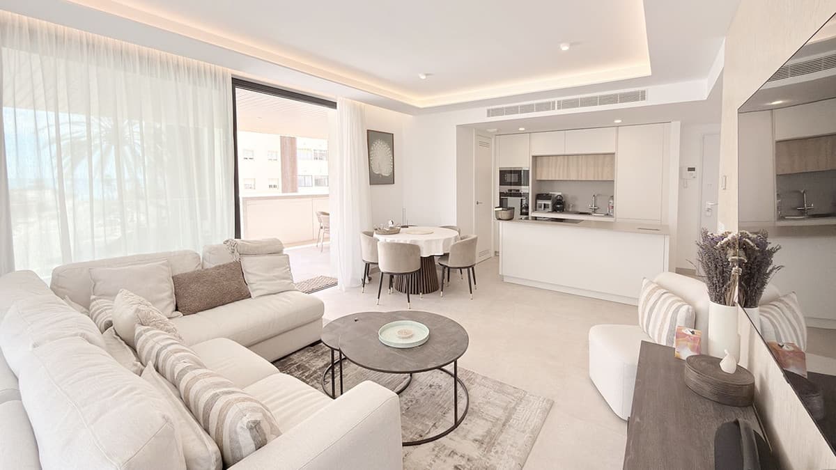 Middle Floor Apartment in Fuengirola — photo 4 of 10