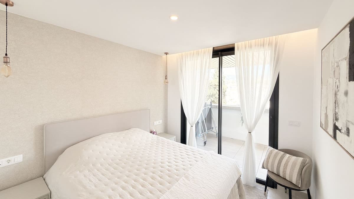 Middle Floor Apartment in Fuengirola — photo 8 of 10